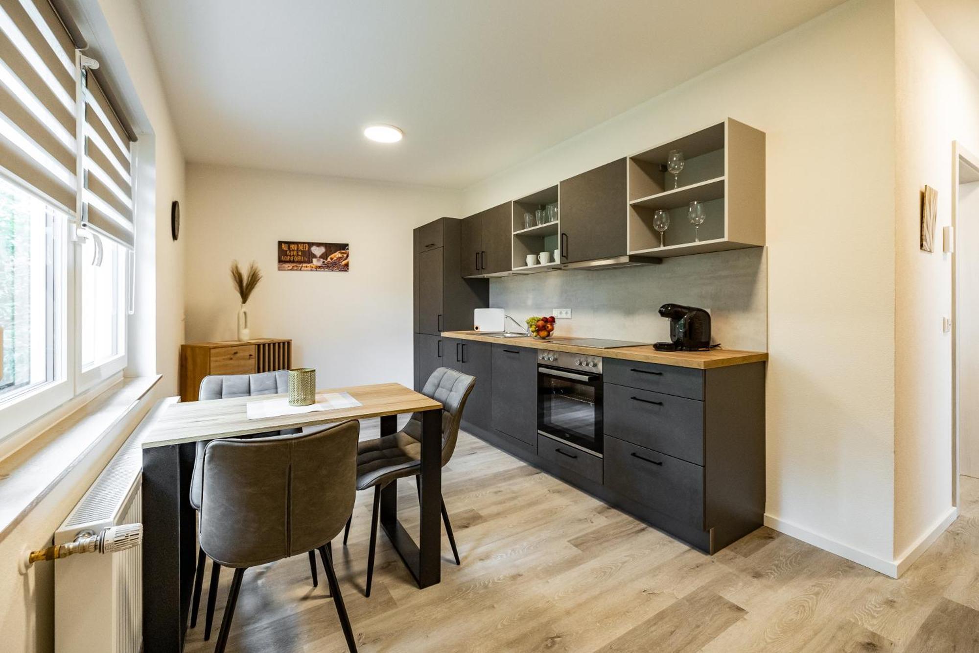 Eifelcomfort Modernes Apartment In Zentraler Lage Pruem Bagian luar foto