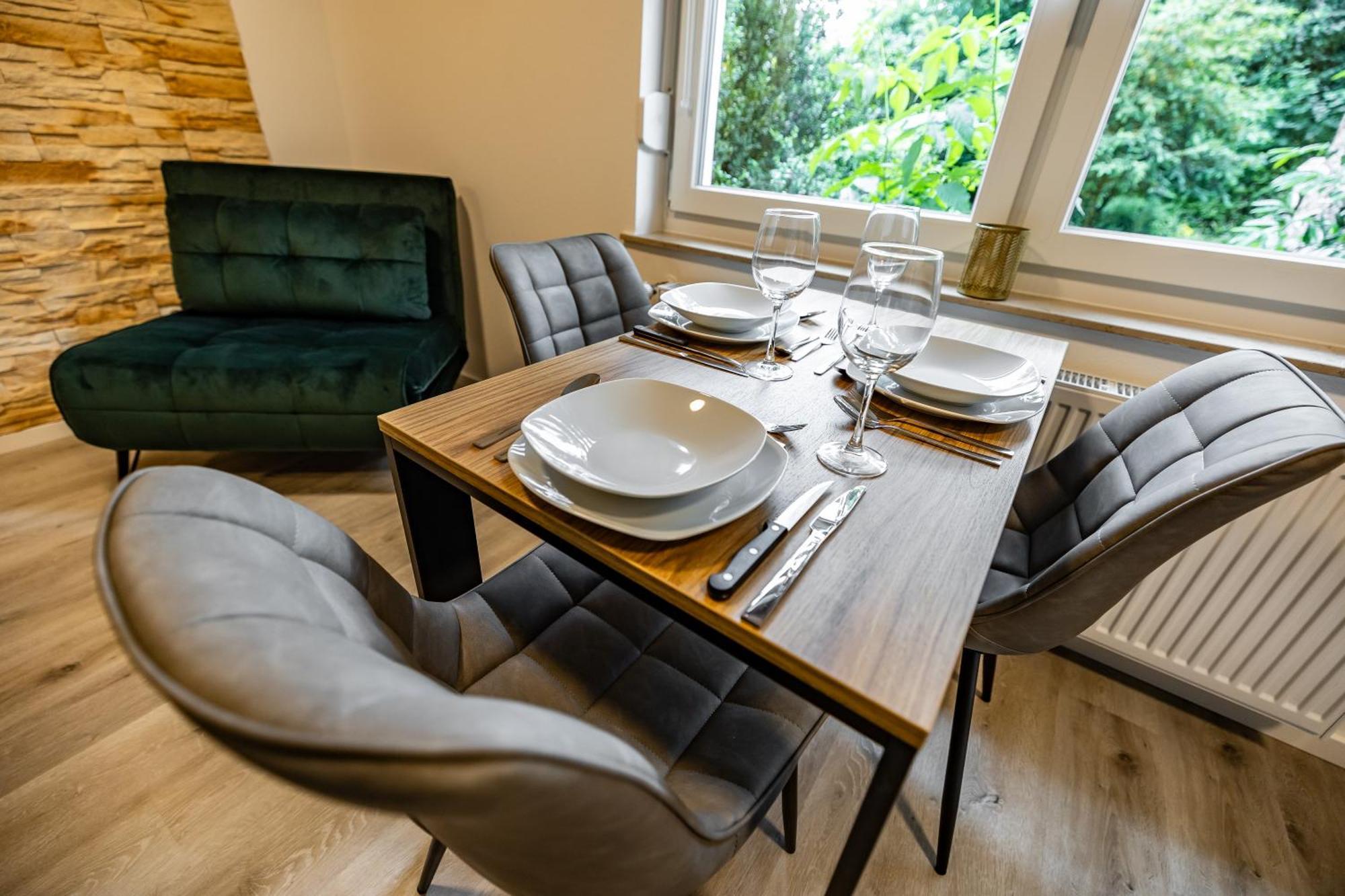 Eifelcomfort Modernes Apartment In Zentraler Lage Pruem Bagian luar foto